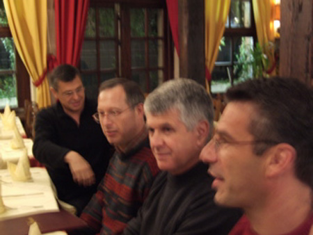 20051108_231000_30